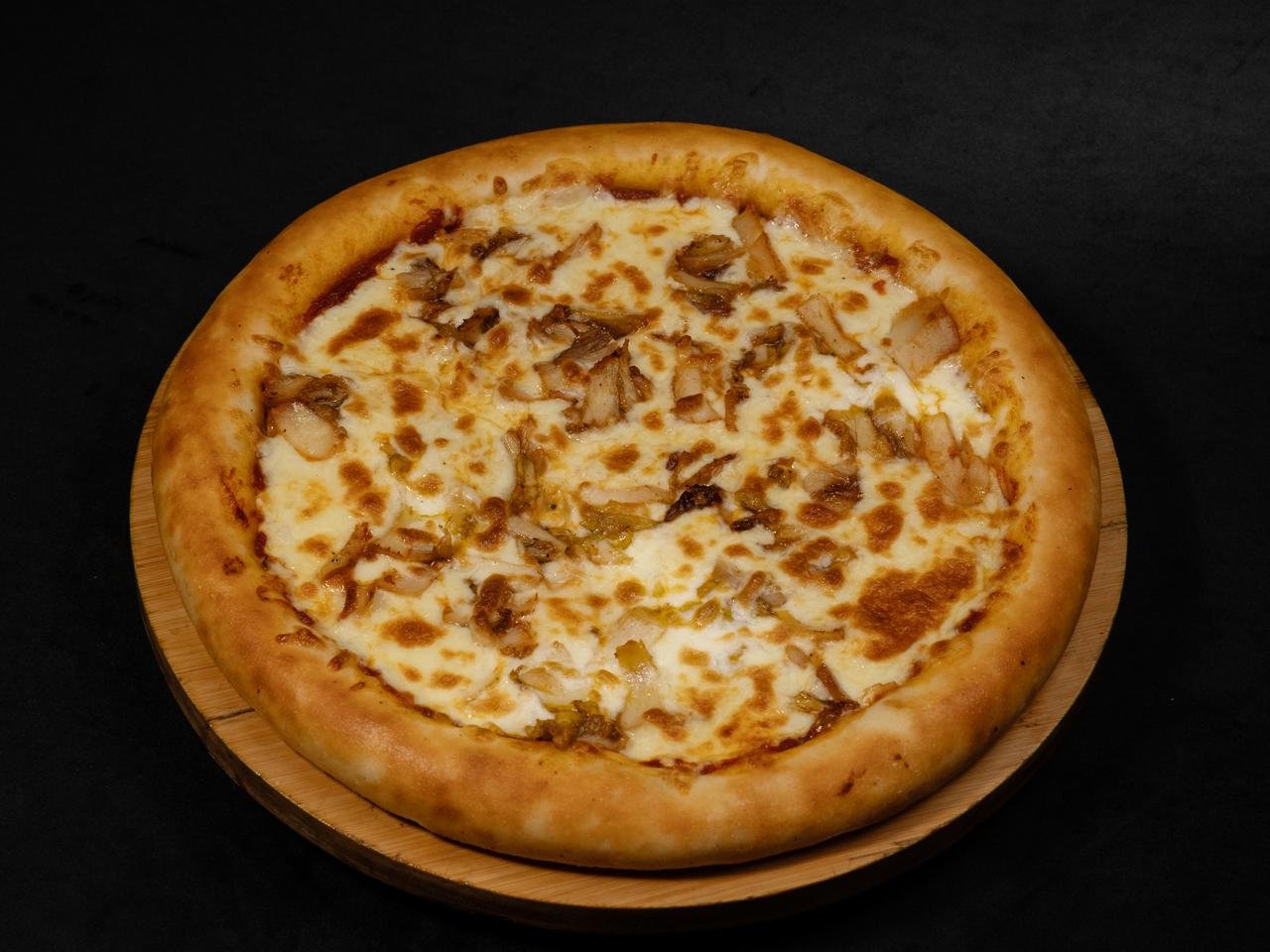 بيتزا شاورما دجاج ( وسط )